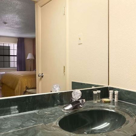 Super 8 Hotel Beijing Cheng Shou Si Lu Room photo